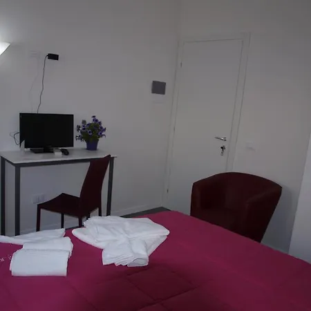 住宿加早餐酒店 Dafne Centro 马尔萨拉