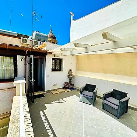 Dafne Centro B&B 마르살라