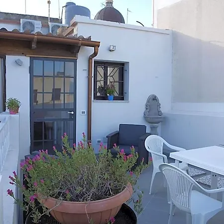 Dafne Centro B&B 마르살라
