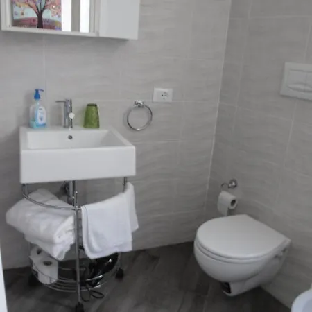 Couette-café Dafne Centro 4*