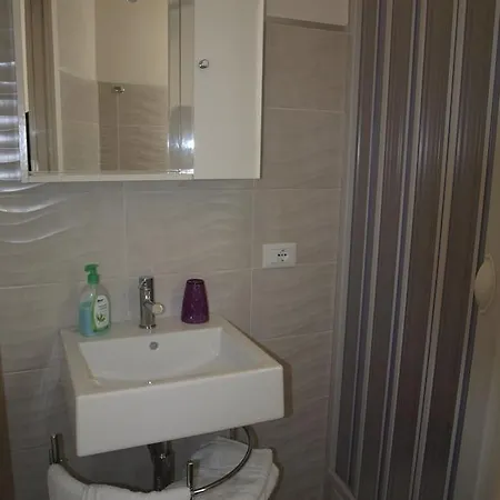 B&B Dafne Centro 마르살라